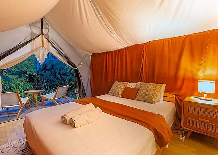 Aldeamento Turístico Camani Glamping 4*